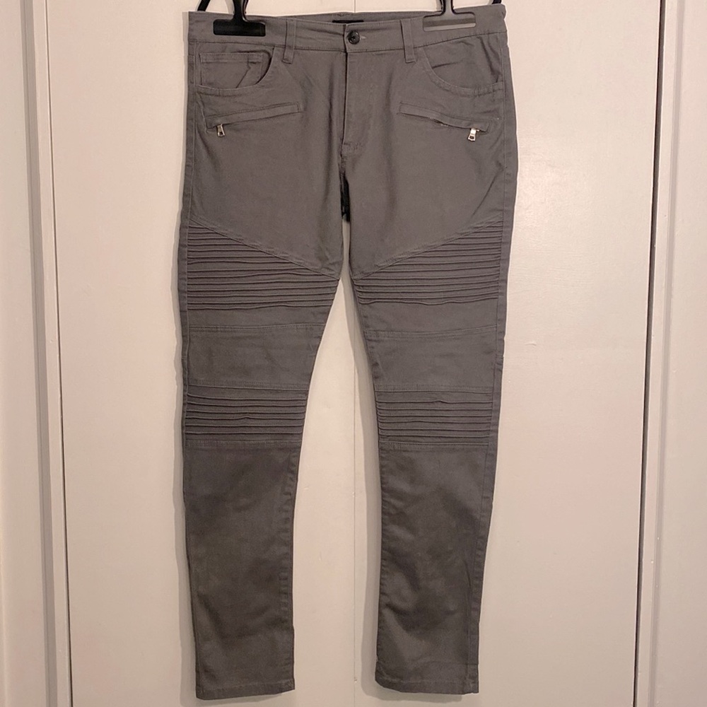 Forever 21 Men’s Stacked Ribbed Skinny Jeans Grey - Size 33